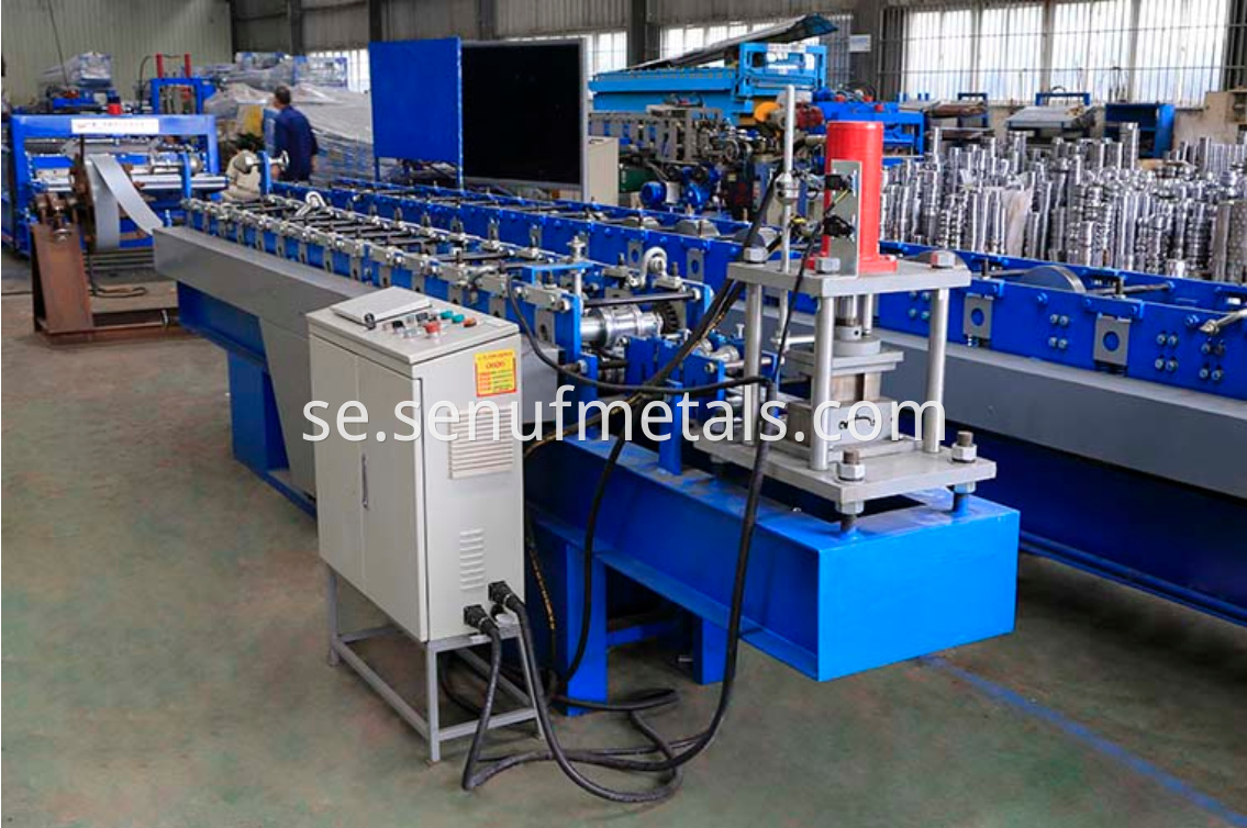 roller shutter door forming machine